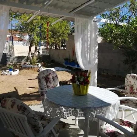 Vakantiehuis Welcome To Giouli's ! *