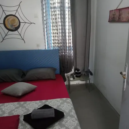 Welcome To Giouli's ! Elafonissos