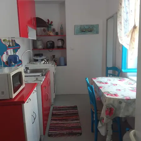 Welcome To Giouli's ! Elafonissos