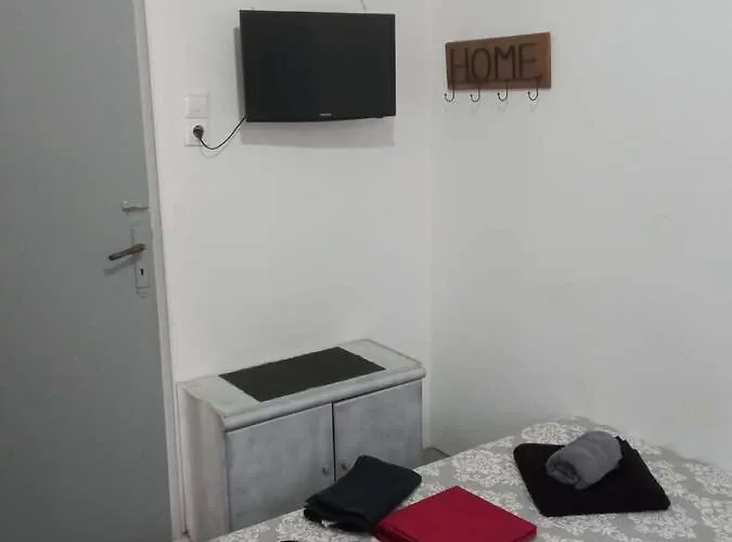 Welcome To Giouli's ! Ferienhaus *