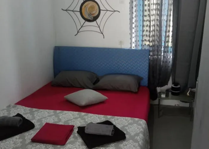 Welcome To Giouli's ! * Elafonissos